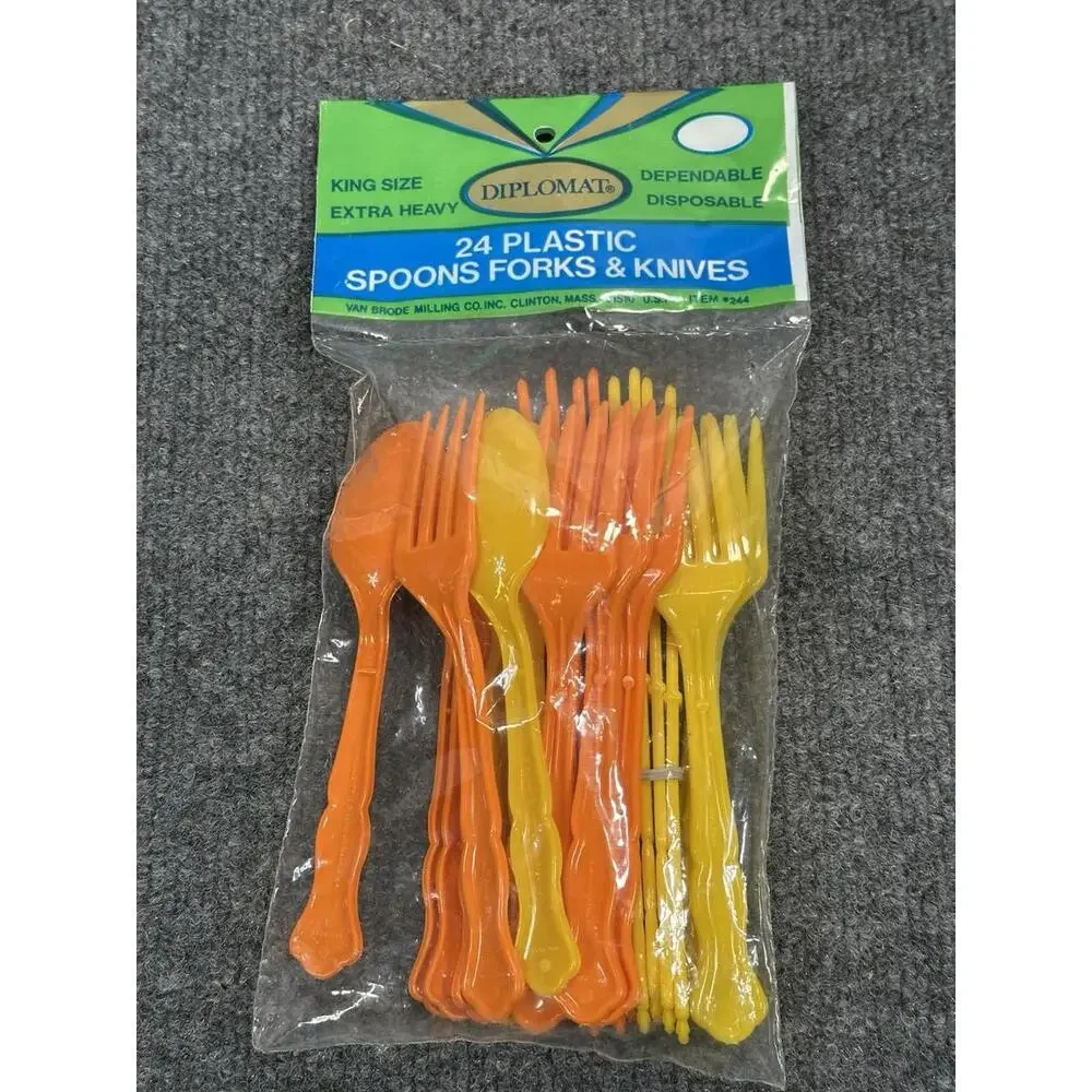 VTG‎ Picnic Camping Plastic Spoons Forks Knives Utensils 23 Pieces Orange Yellow